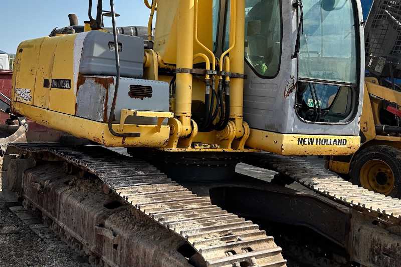 OmecoHub - Immagine NEW HOLLAND E245B